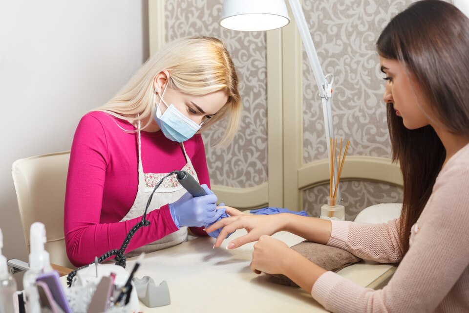 Beyağaç Manikürcü